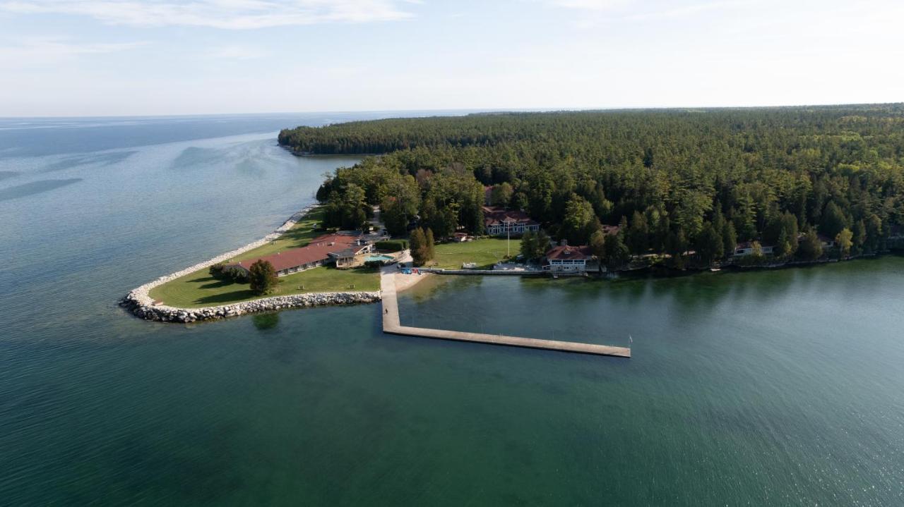 Gordon Lodge Бейлис-Харбор Экстерьер фото